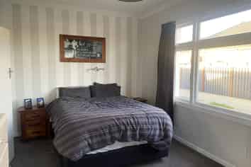 24 Home Street, Winton