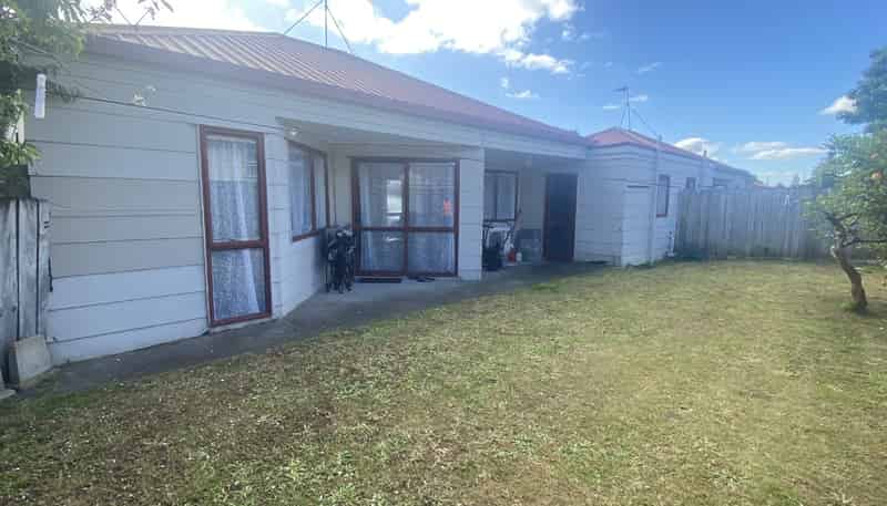 2/8 Taka Street, Takanini