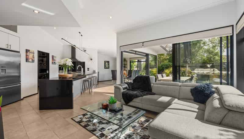 7 Antoine Grove, Richmond