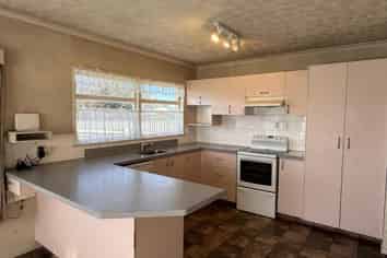 602 Ballantyne Street, Frimley