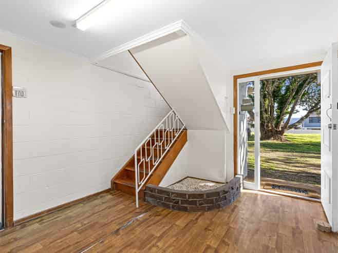 4257 Great North Road, Glendene