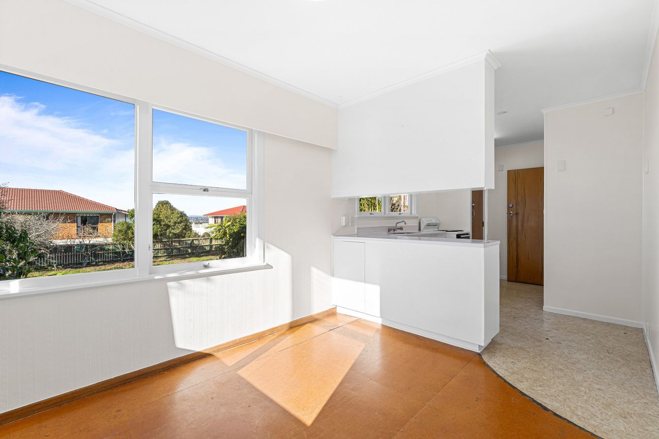 Huge home and land with limitless potential - Vista 6
