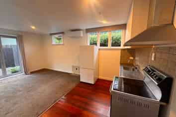 2/9 Duncan Street, Sumner