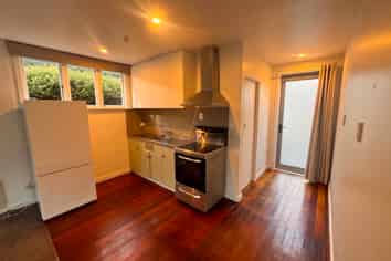 2/9 Duncan Street, Sumner