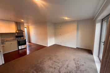2/9 Duncan Street, Sumner