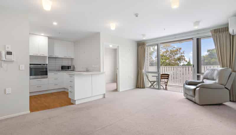 B207/21 Swanson Road, Henderson