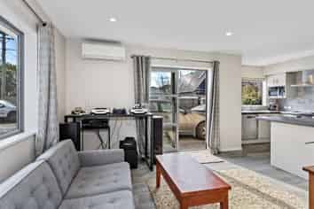 28 Burke Street, ADDINGTON