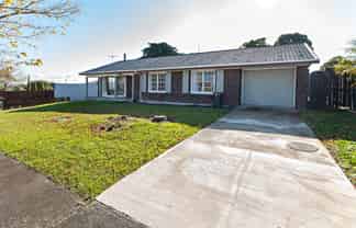 21 Diorella Drive, Clover Park