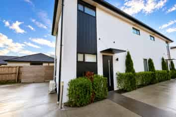 8/32  Heywood Terrace, Richmond