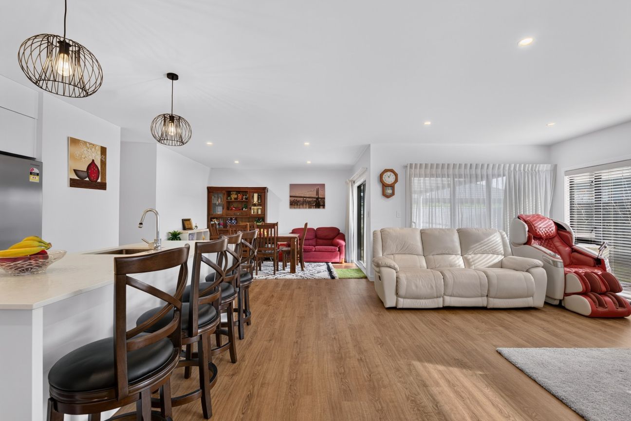 Modern Family Living - Vista 4