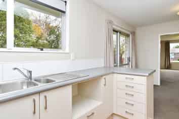 1/73 Sabys Road, HALSWELL