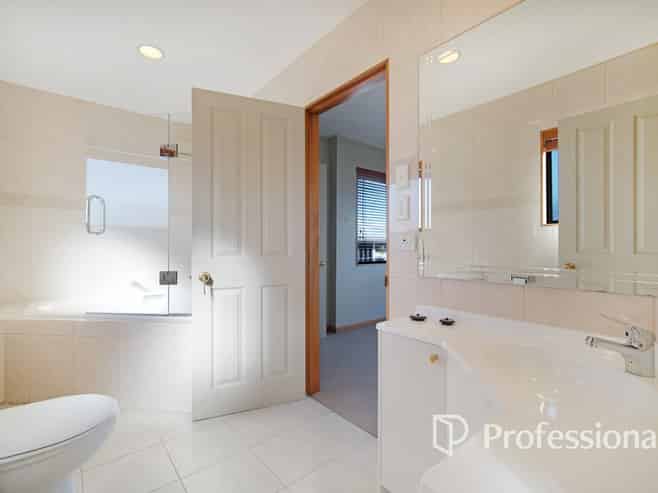 18A Raymond Street, Point Chevalier