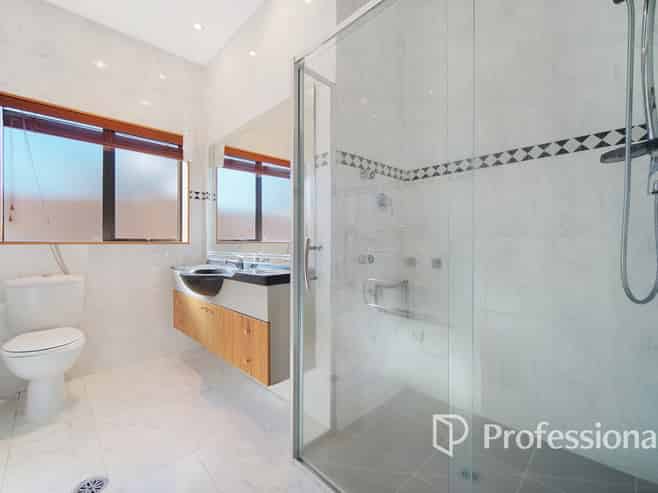18A Raymond Street, Point Chevalier