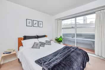 24/8 Clayton Street, Newmarket