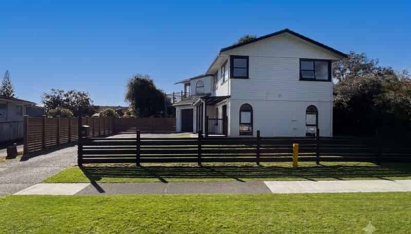 16 Carbery Place, Manurewa