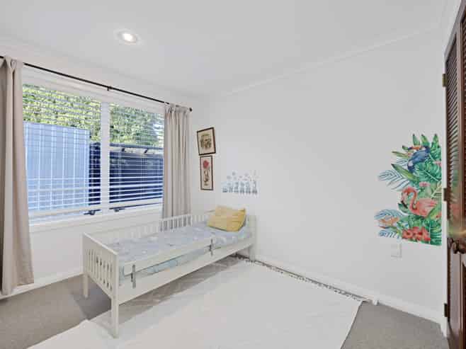 70 Seaview Road, Marfell