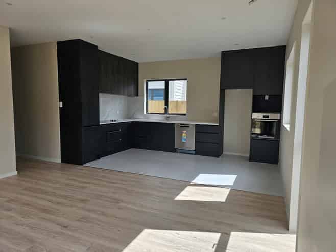 1/62 Woodside Road, Massey