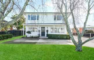 11 Wellesley Road, Mangere Bridge