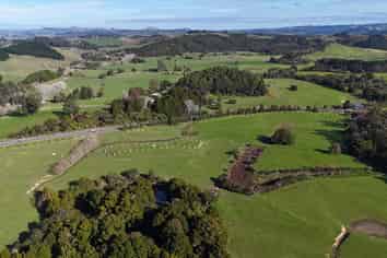 801 State Highway 10, Oromahoe
