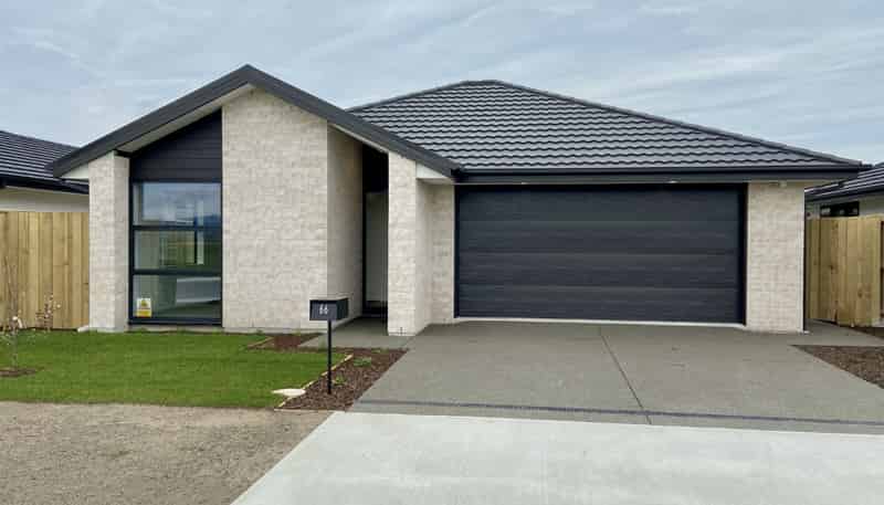 66 Crossley Avenue, Ravenswood