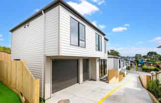 8D Agathis Avenue, Mairangi Bay
