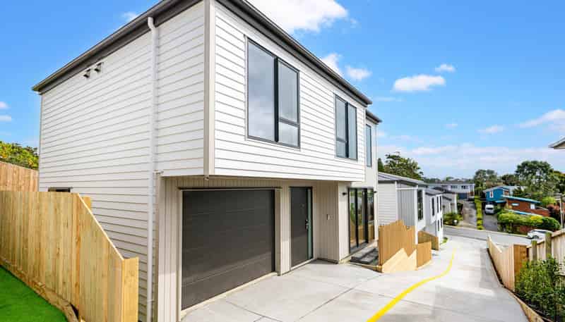 8D Agathis Avenue, Mairangi Bay