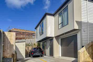 8D Agathis Avenue, Mairangi Bay