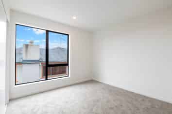 8D Agathis Avenue, Mairangi Bay