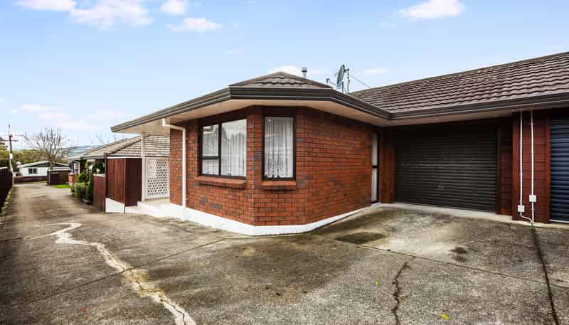3/9 Korau Grove, Stokes Valley