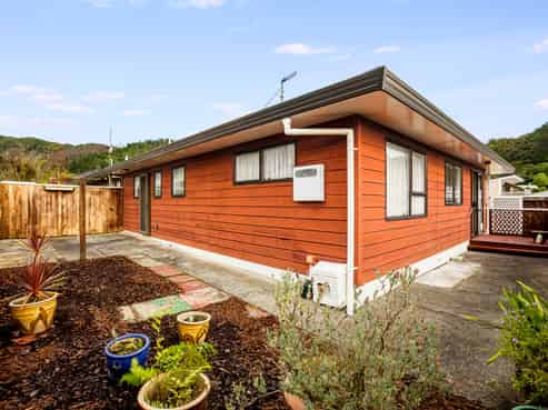 3/9 Korau Grove, Stokes Valley