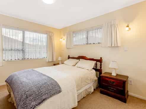 3/9 Korau Grove, Stokes Valley