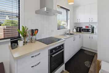 4/20 Parkers Road, Tahunanui