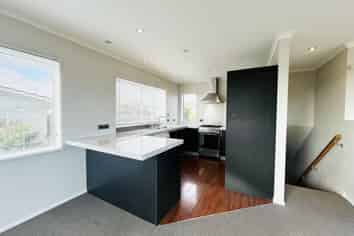 69 Queens Road, Waikanae Beach