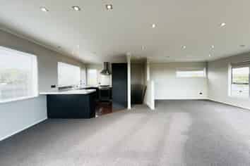 69 Queens Road, Waikanae Beach