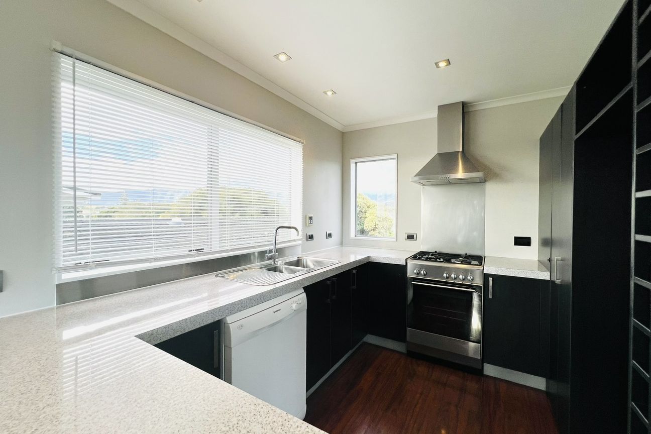 69 Queens Road, Waikanae Beach - Widok 5