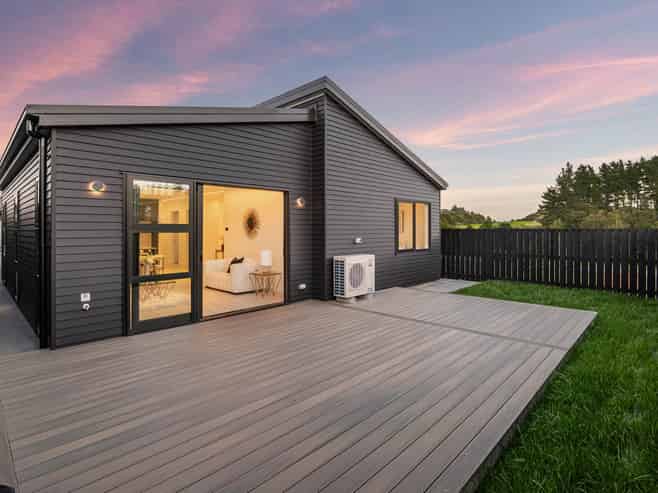 49 Huanui Drive, Orewa