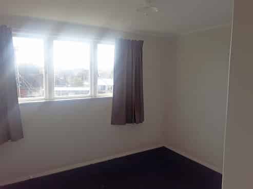 19B Sandra Avenue, Otara