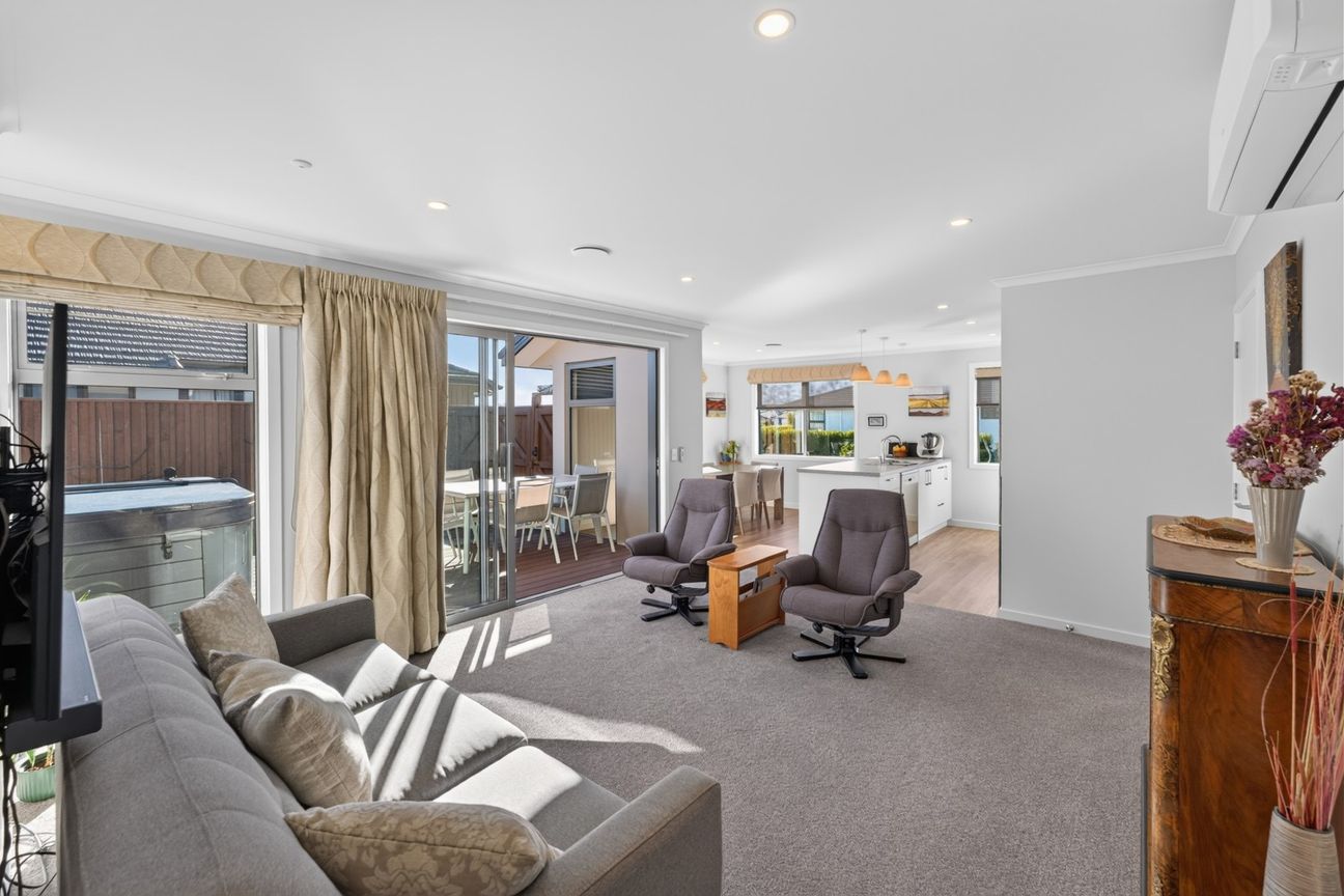Modern Living with Space for the Toys - Ansicht 5