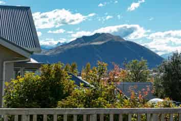 4 Kings Dr, Wanaka