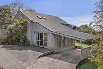 30A Wallis Street, Raglan