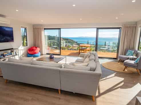 7 Dudley Crescent, Cable Bay