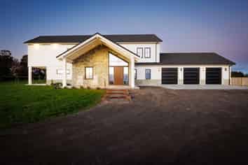 18 Heatherlie Road, Colyton