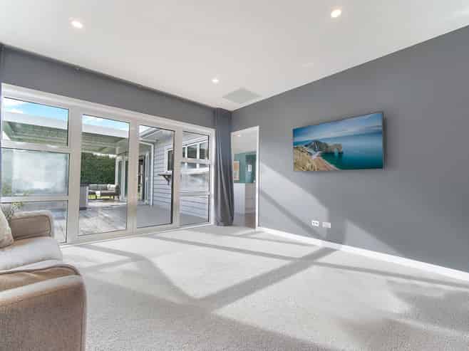8 Leebank Crescent, Riverhead