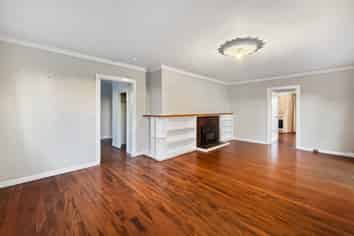 22 Haldane Street, Elgin
