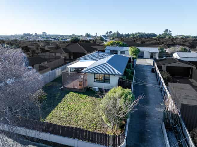 25 Pinewood Avenue, North New Brighton