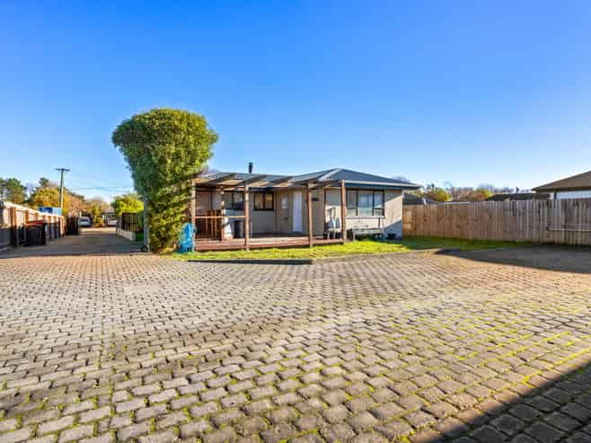 25 Pinewood Avenue, North New Brighton