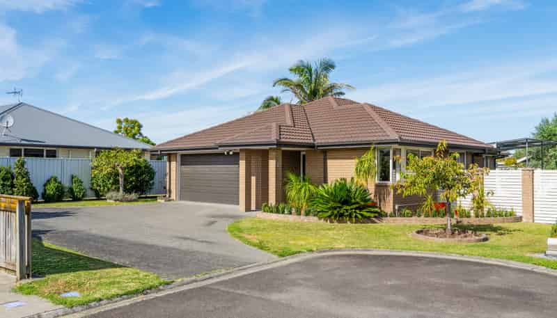 28 Sterling Park, Lytton West