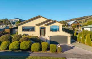 31 Olympus Way, Richmond