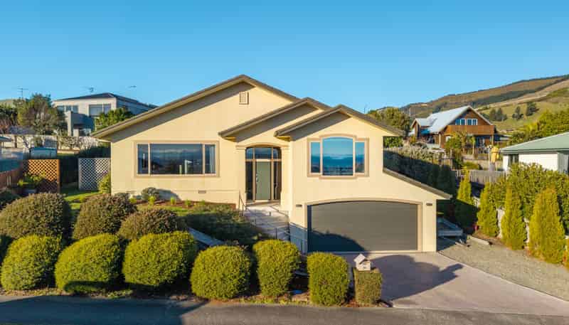 31 Olympus Way, Richmond