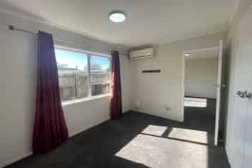 4/40 Latham Avenue, Pakuranga
